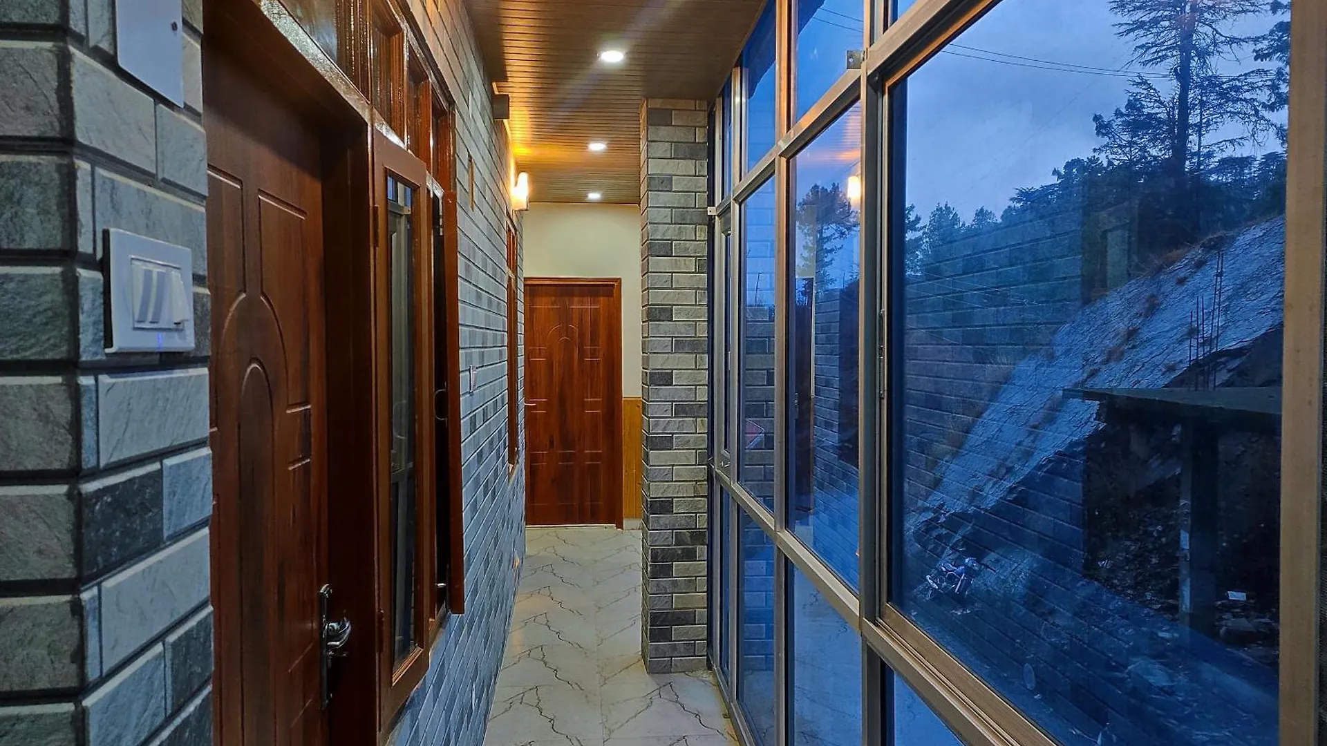 Vintage Woods Inn Shimla Apartment
