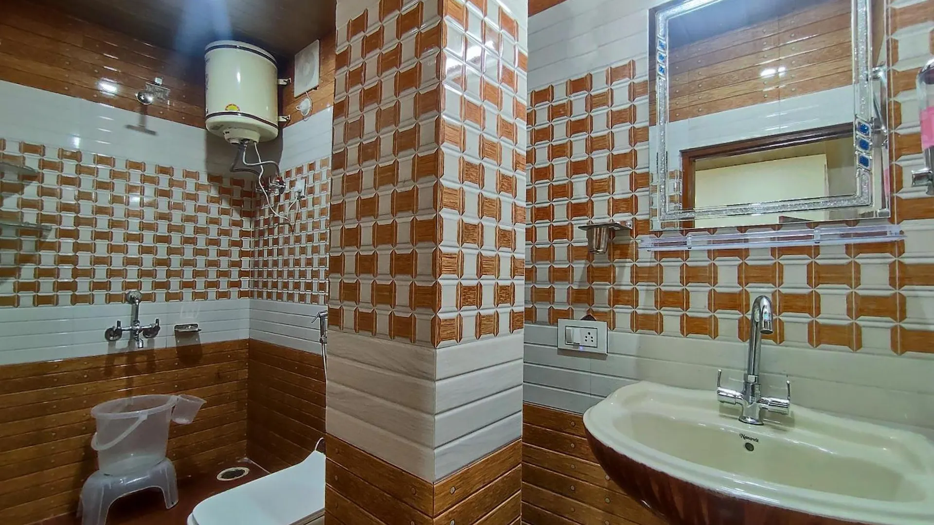 Vintage Woods Inn Shimla Apartment