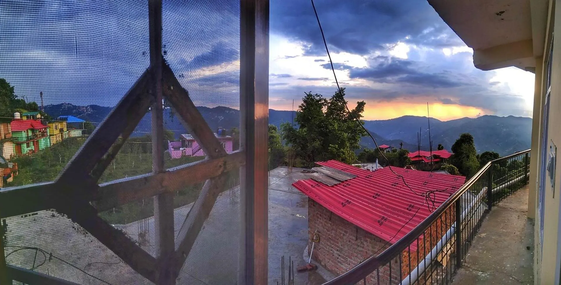 Vintage Woods Inn Shimla India